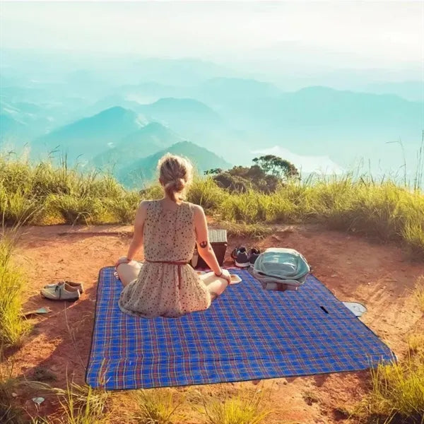 Outdoor Waterproof Durable Picnic Blankets with Handle