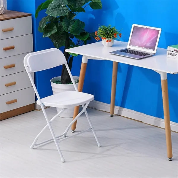 Simple Plastic Folding Chair