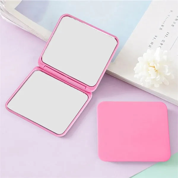 Dual Magnification Folding Mirror