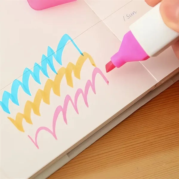 Dual Function Highlighter Pen With Built In Sticky Notes