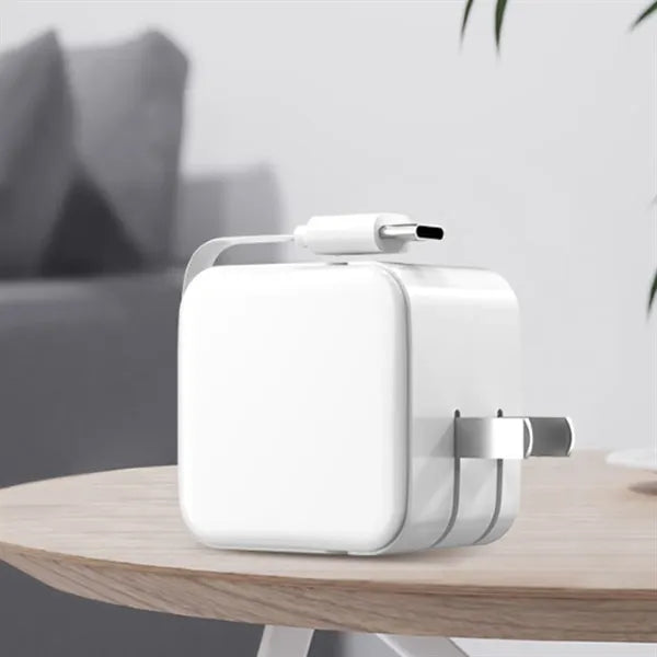 Dual-Port Retractable Fast Charger with Built-in Cable