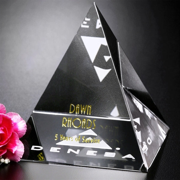 Pyramid Award 33/4