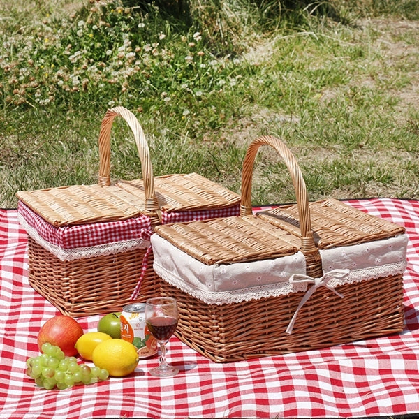 Rurality Wicker Picnic Basket with Lid and Handle