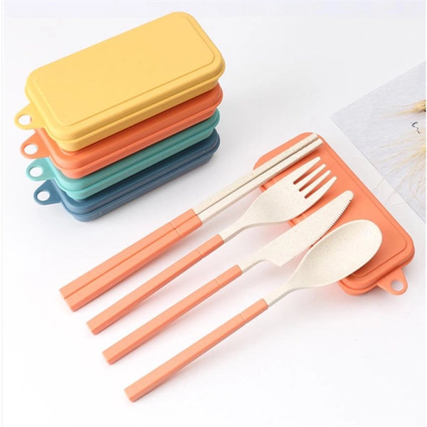 4 Pieces Folding Wheat Straw Dinnerware