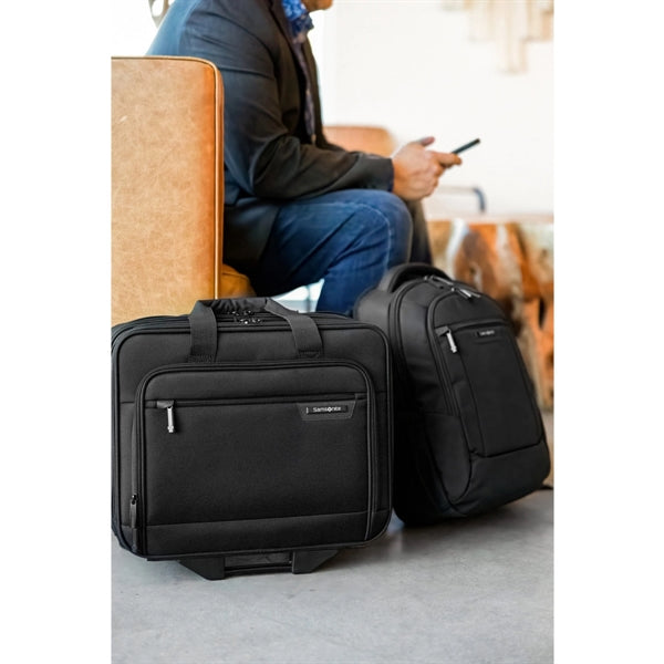 Samsonite Classic Business Two Gusset Computer Portfolio