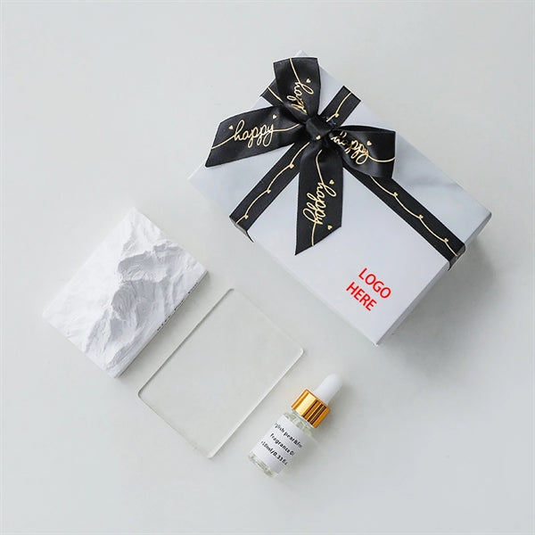 Reed Diffuser Essential Oil Set Decorated With Fragrance