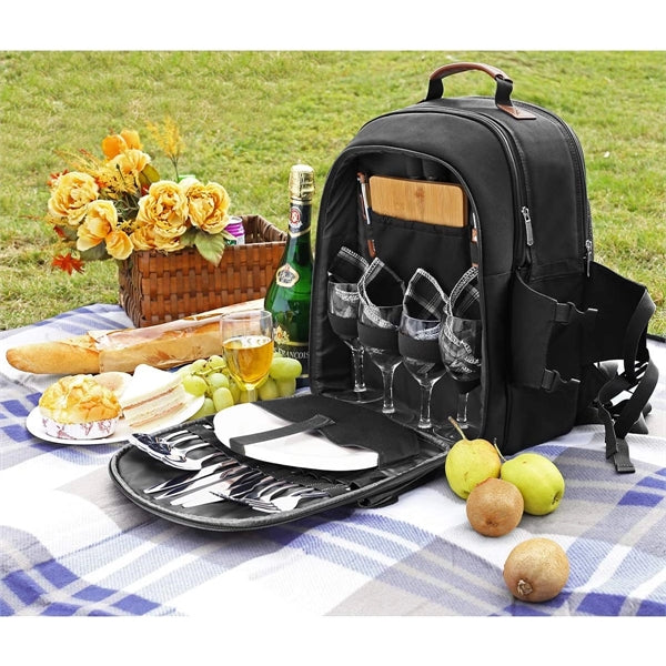 4-Person Picnic Basket Set With Blanket