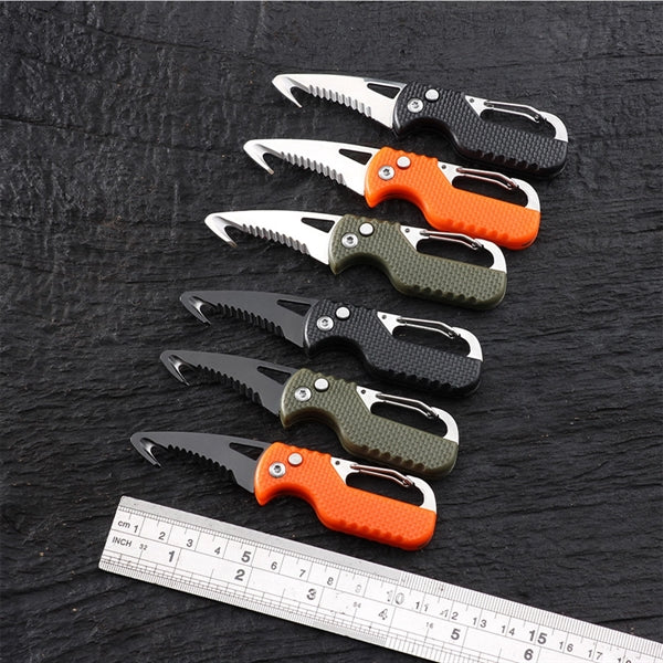 Razor Sharp Serrated Blade With Paratrooper Hook