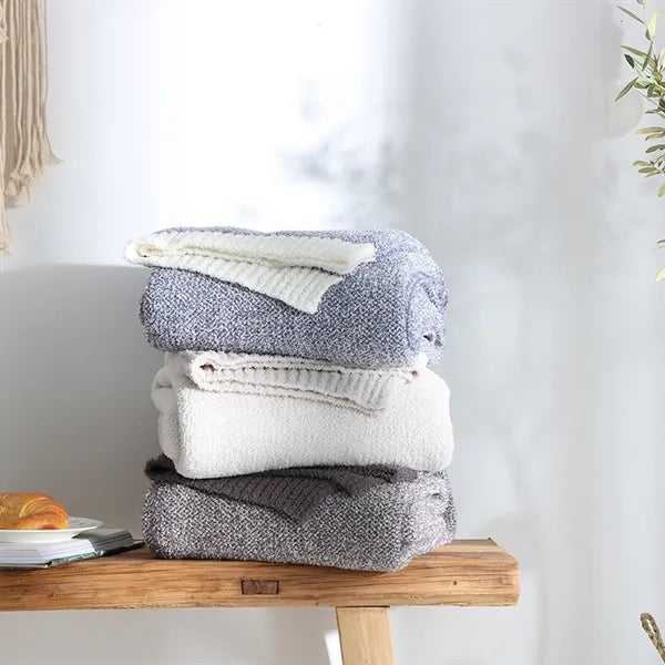 Knitted Throw Blanket Super Soft Warm Lightweight Fluffy
