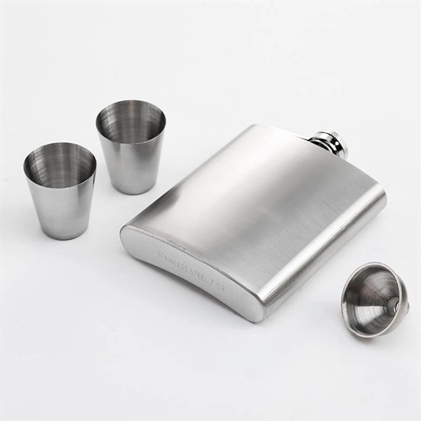 Custom Portable Pocket Whiskey Flagon Gift Set