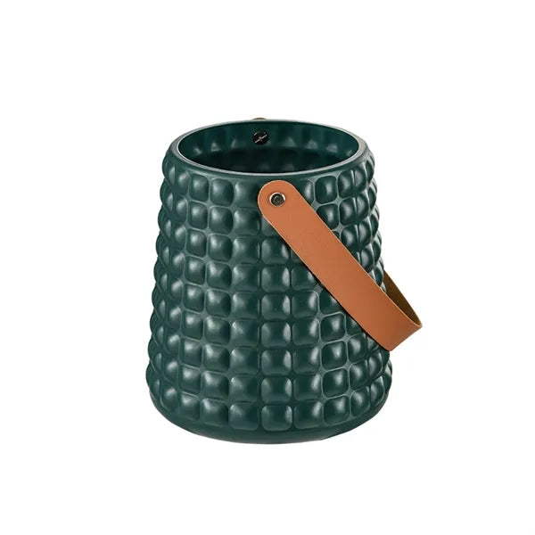 Gridded ice bucket