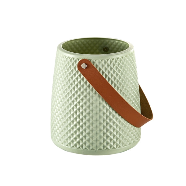 Gridded ice bucket