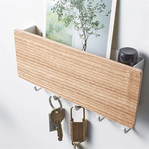Wall mounted key holder
