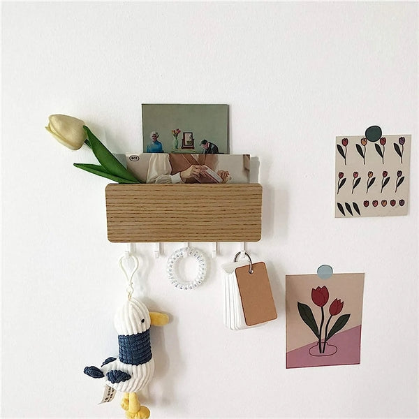 Wall mounted key holder