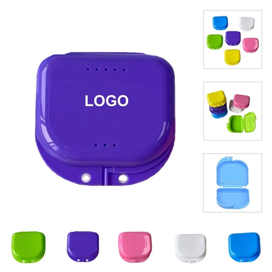 Retainer Case with Vent Holes