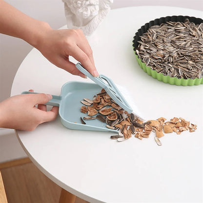 Mini Broom Dustpan Set