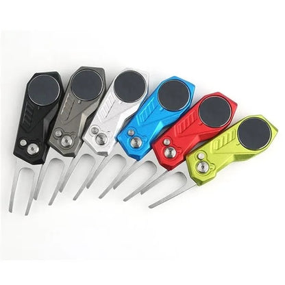Golf divot repair tool