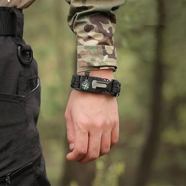 Ultimate Tactical Survival Emergency Paracord Bracelets