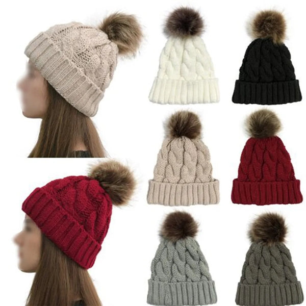 Women Winter Pompom Beanie Hat with Warm Fleece Lined