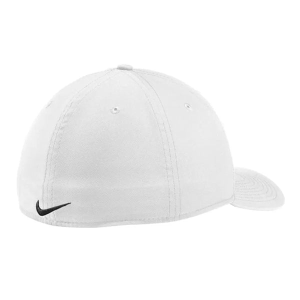 Nike Dri-FIT Classic 99 Cap.