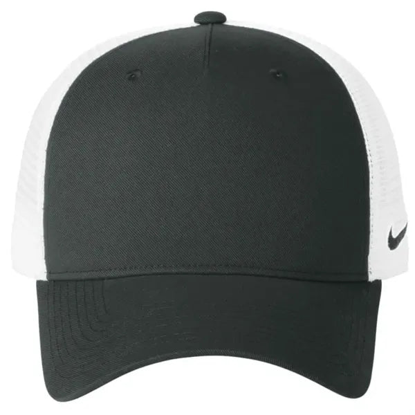 Nike Snapback Mesh Trucker Cap