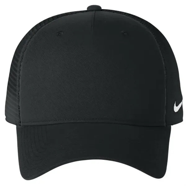 Nike Snapback Mesh Trucker Cap