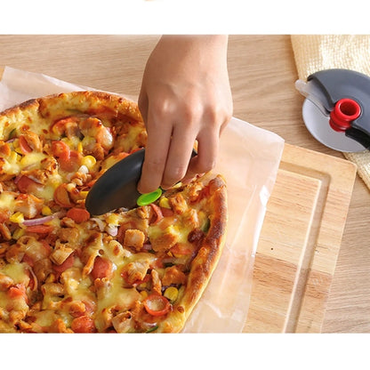 Pizza Cutter Wheel With Protective Blade Cover