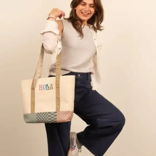4CP TRIM MORRIS TOTE - MEDIUM ZIPPERED