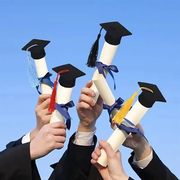 Mini graduation caps with clip