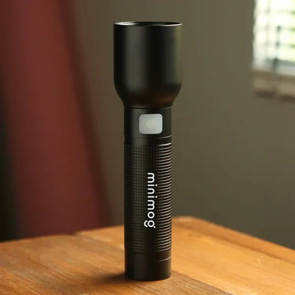 reNew Extreme Rechargeable Zoom Metal Flashlight