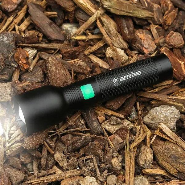 reNew Extreme Rechargeable Zoom Metal Flashlight