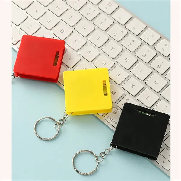 Compact Retractable Tape Measure with Level