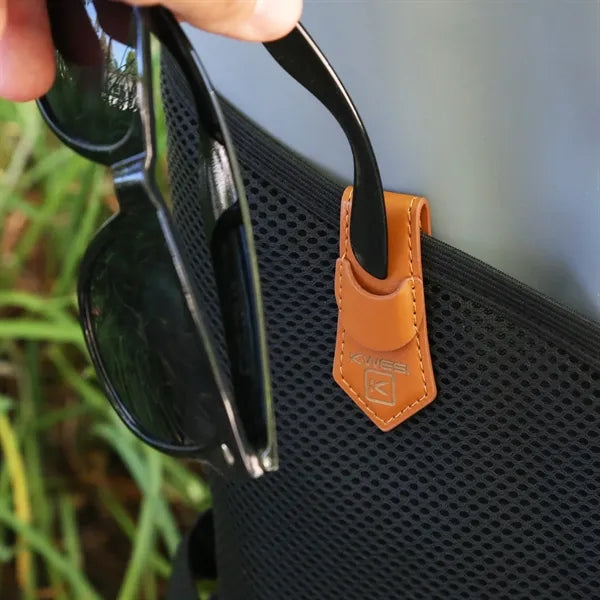 Clippin' Glasses Holder