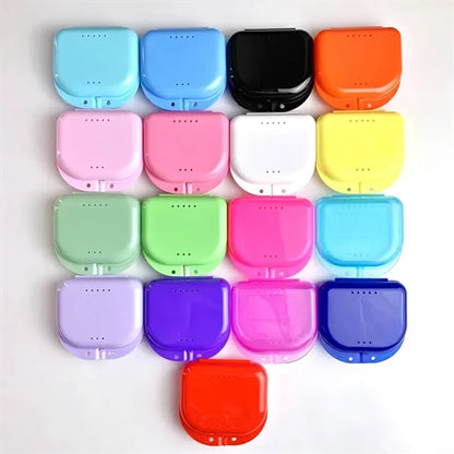 Dental Retainer Case with Vent Holes