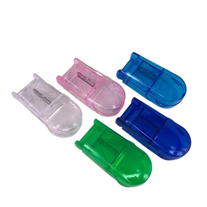 Pill Splitter With Retracting Blade Guard