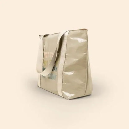 WEEKENDER - LAMINATED NON-WOVEN RPET