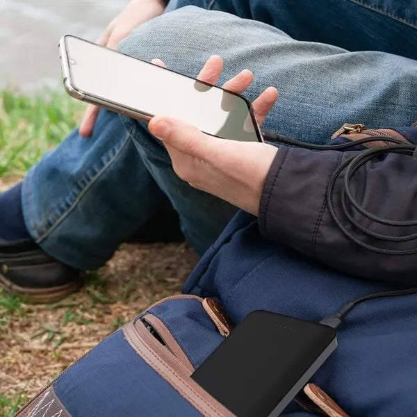 8000mAh Dual USB Portable Power Bank