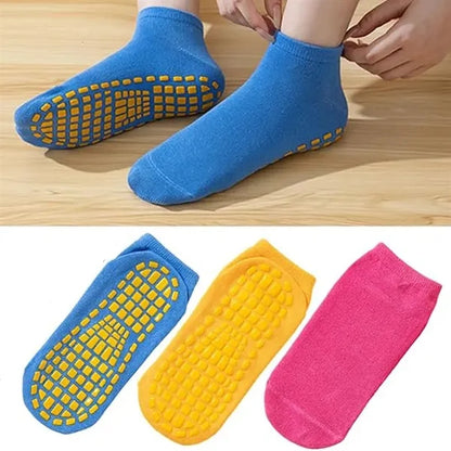 Breathable Non-Slip Trampoline Socks for Adults and Kids