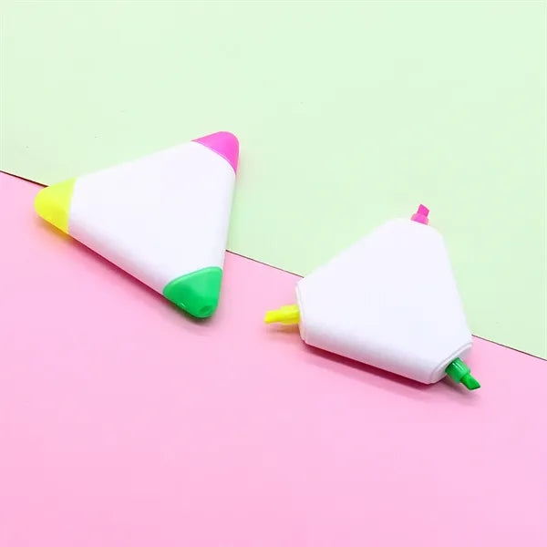 3-In-1 Portable Triangle Three-Color Highlighter Marker Pen