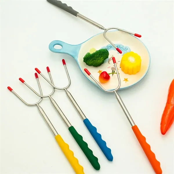 Camping campfire telescoping anti-scalding roasting sticks