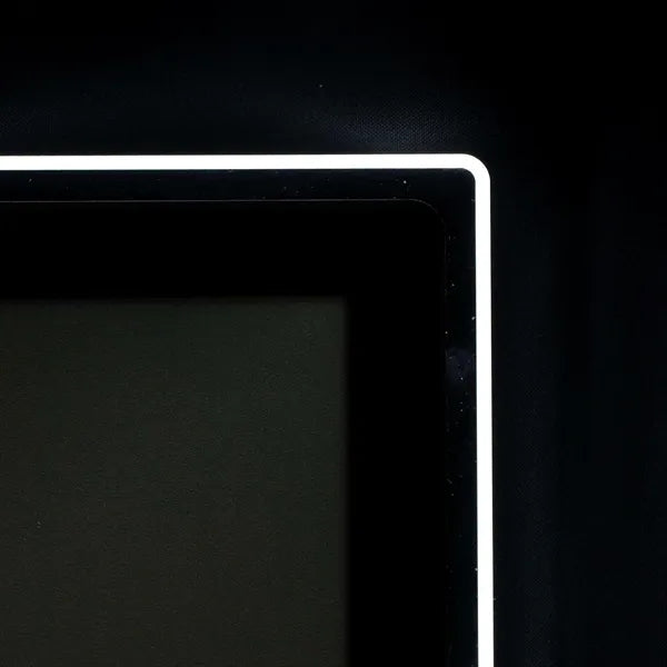 23"W x 18"H Luxe Glo Edge
