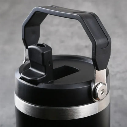 Voyager 30 oz. Flip Straw Tumbler