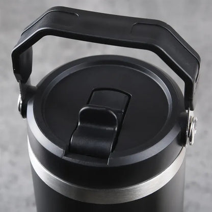 Voyager 30 oz. Flip Straw Tumbler