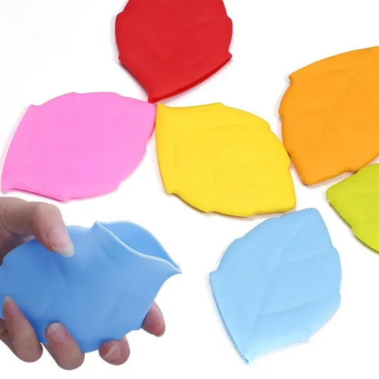 Folding Maple Leaf Cup