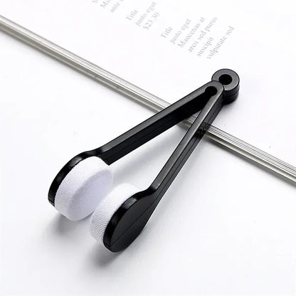 Eyeglass Cleaner Tool