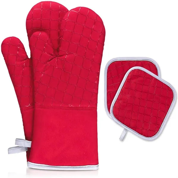 Oven Mittens With Hanging Hole