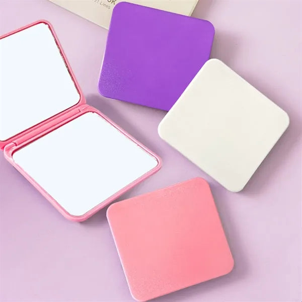Dual Magnification Folding Mirror
