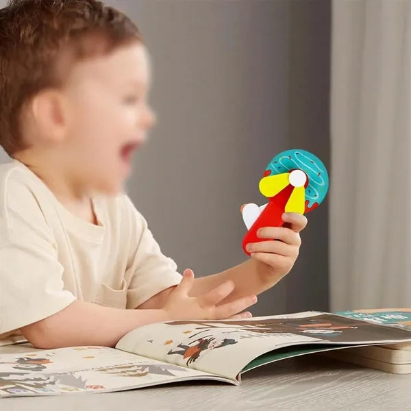 Summer party favors portable handheld hand powered mini fan