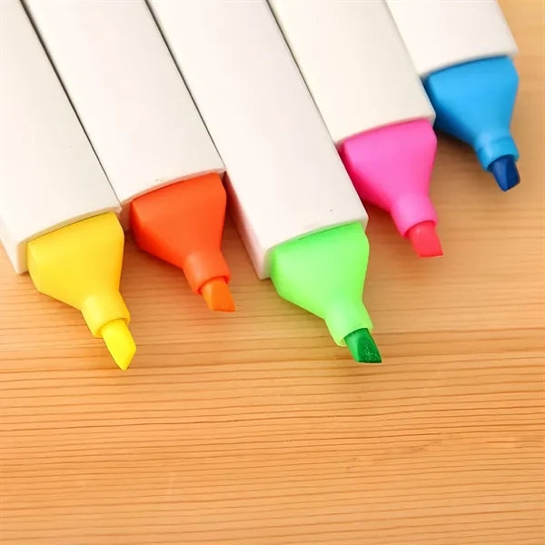 Dual Function Highlighter Pen With Built In Sticky Notes