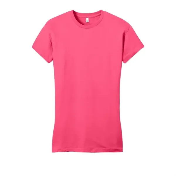 District Women's Fitted Very Important Tee .